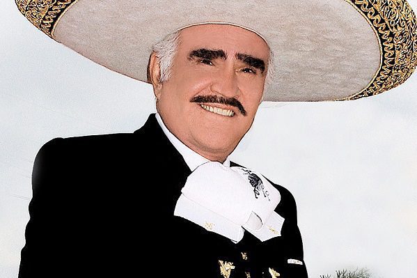 Shenbaum señala posible homenajea a Vicente Fernández con concierto