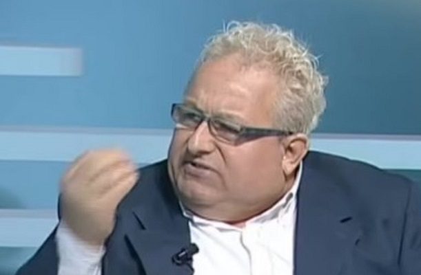 Muere por Covid-19 famoso antivacunas italiano tras alardear de "esparcir la peste"