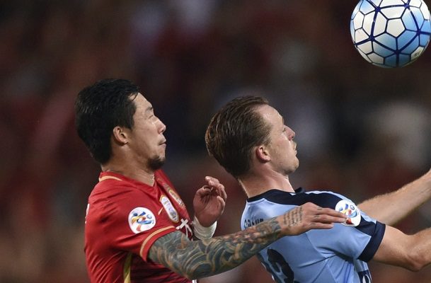 China prohíbe a los futbolistas de su selección hacerse tatuajes