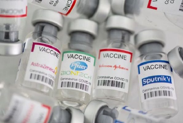 AI acusa a países ricos y farmacéuticas de impedir distribución de vacunas