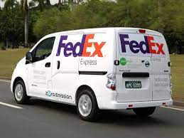 Camioneta de FedEx