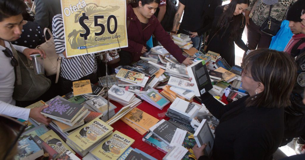 Feria del libro décima edición a la Alameda
