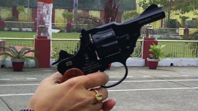 Menor lleva arma de fuego a escuela en Monterrey