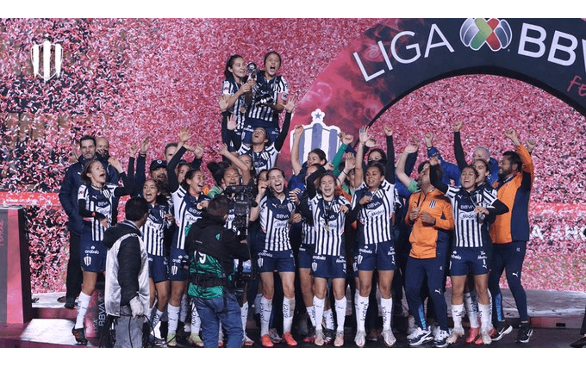 Rayadas dan positivo a Covid-19