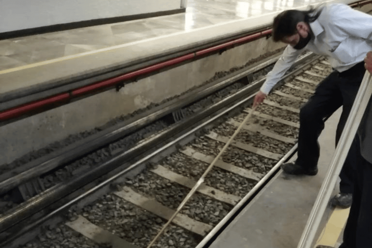 Rescate de pertenencias de la vías del Metro