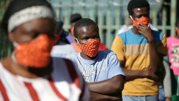 Sudáfrica considera que lo peor de ómicron ya pasó; no aumentaron las muertes