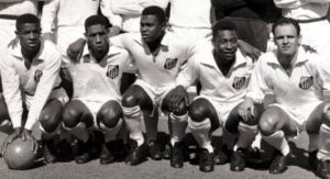 Fallece el jugador brasileño Dorval, compañero de Pelé