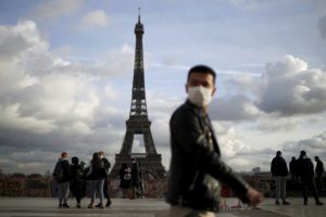 Francia registra cifra récord de más de 500 mil contagios de COVID-19 en un día