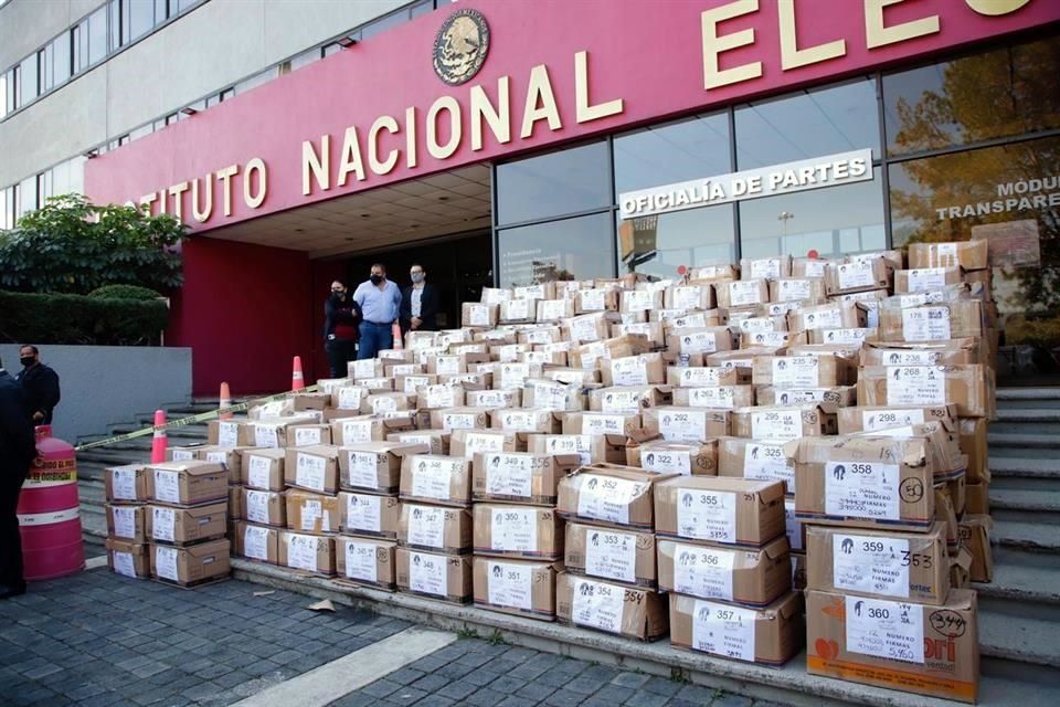 Suman 990 mil 189 las inconsistencias en firmas para consulta