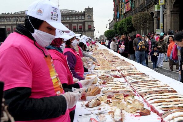 Sheinbaum confirma que no abra rosca de Reyes en el Zócalo este año