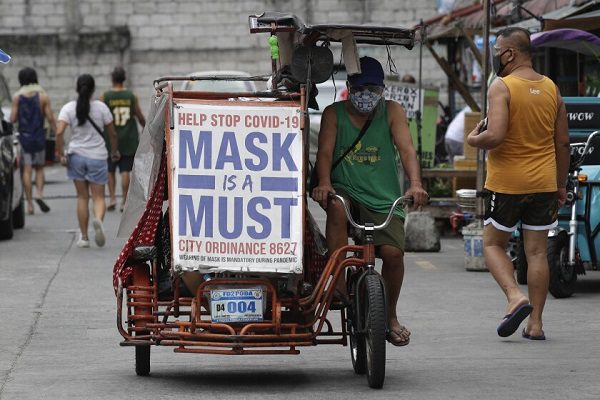 Filipinas autoriza detener a no vacunados que salgan de casa