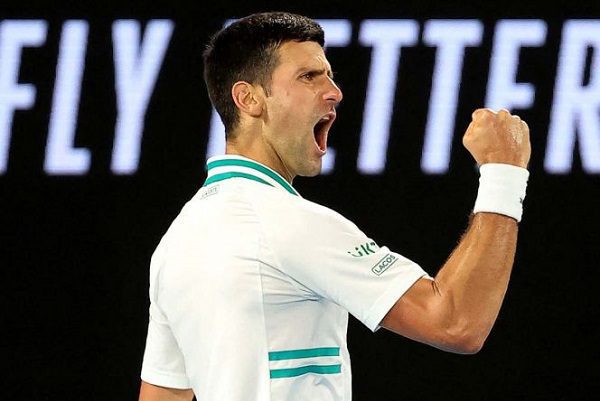 Consiguen frenar deportación Novak Djokovic de Australia hasta el lunes
