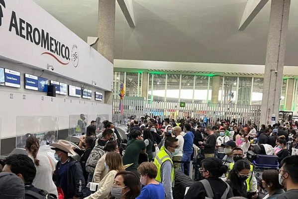140 empleados de Aeroméxico contraen COVID y se cancelan al menos 20 vuelos