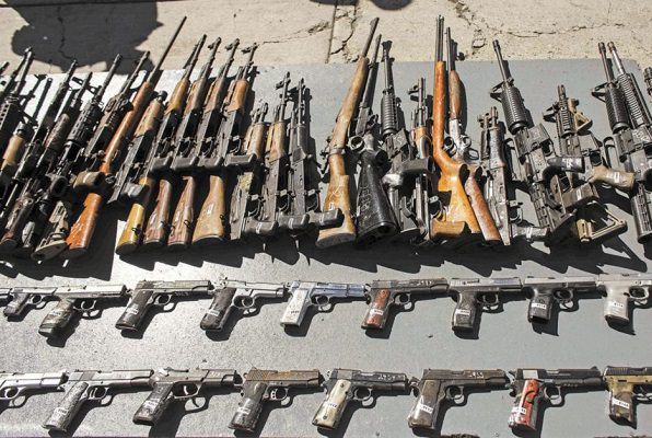 Por tráfico de armas, giran orden de aprehensión contra García Luna, Luis Palomino y 'El Chapo'
