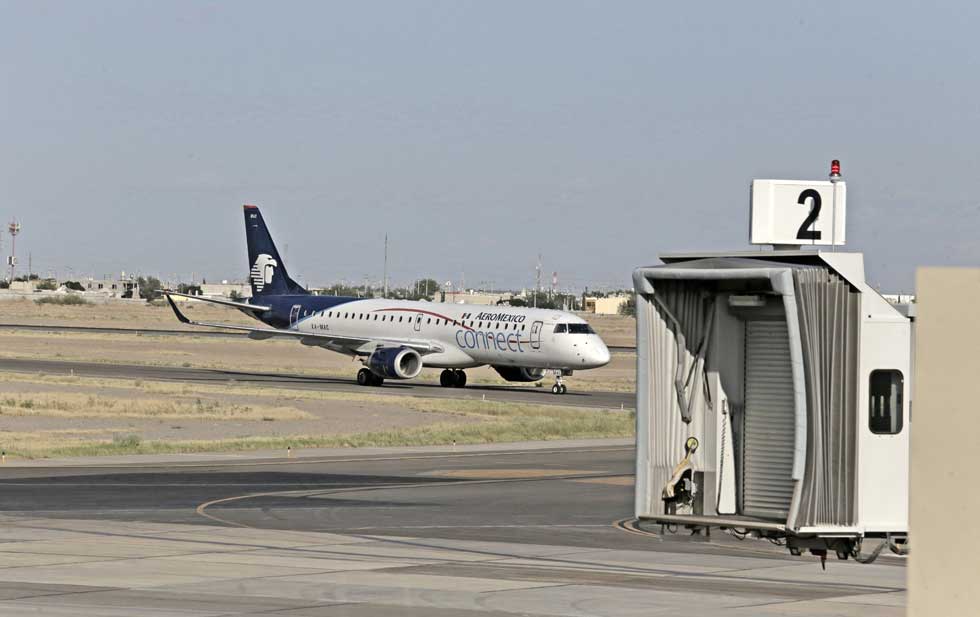Aeroméxico y Viva Aerobús cancelan otros 38 vuelos por casos de Covid-19