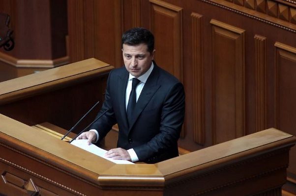 Presidente de Ucrania pide cumbre con Rusia ante supuesta invasión