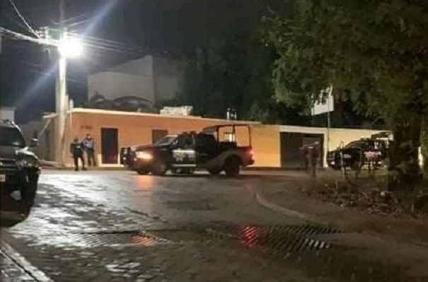 Grupo armado ataca a policías en Tamasopo, SLP; un agente muere