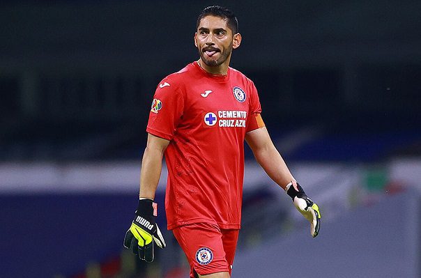 Jesús Corona explota luego de que fuera hackeado su Whatsapp