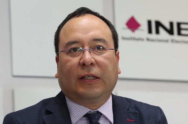 "Gobierno no manda", responde Ciro Murayama a plan de austeridad para el INE