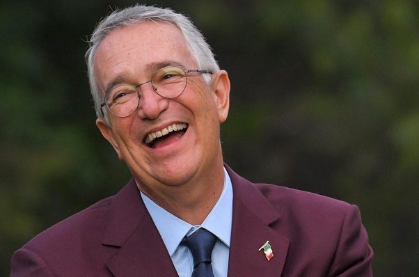 Ricardo Salinas Pliego anuncia que dio positivo a Covid-19