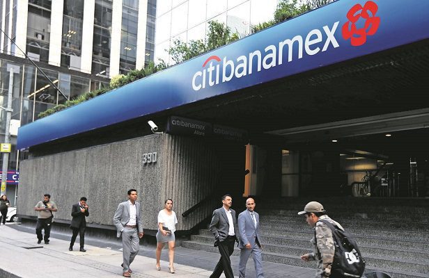 Titular de la UIF pide que el Estado participe en la compra de Banamex