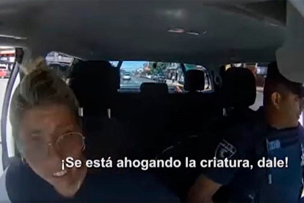 Policías salvan a niña de morir ahogada, en Argentina #VIDEO