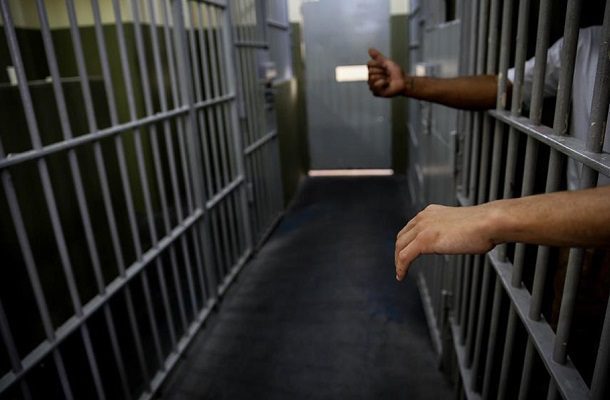 FGR imputa a 16 exfuncionarios del sistema penitenciario por irregularidades