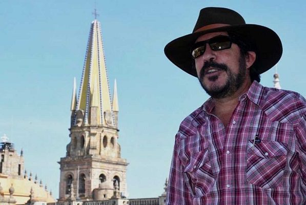 “Vamos a esperar pruebas”, dice AMLO sobre denuncias contra Pedro Salmerón