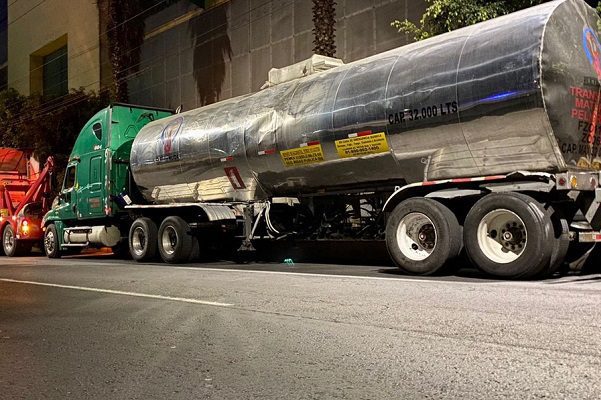 Caen tres por robo de combustible en ductos de Pemex en Ecatepec