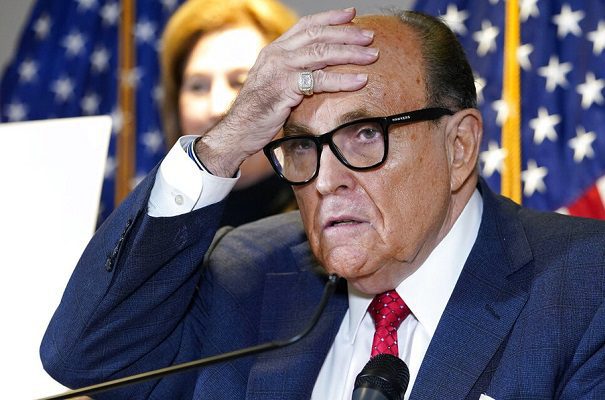 Citan a declarar a exalcalde de NY, Rudy Giuliani, por el asalto al Capitolio