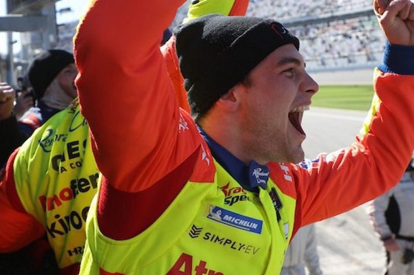 El mexicano Pato O’Ward gana las 24 horas de Daytona en la clase LMP2