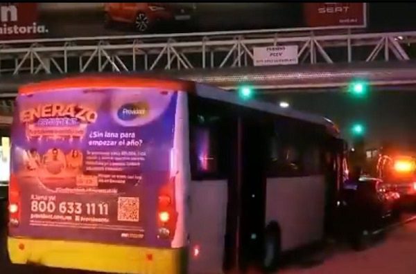 Matan de un tiro a señora que viajaba a bordo de camión, en Puebla