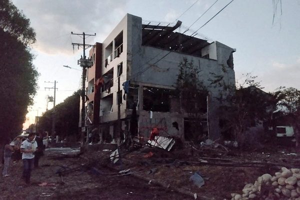 Un muerto y cinco heridos tras exploción de coche bomba en Colombia
