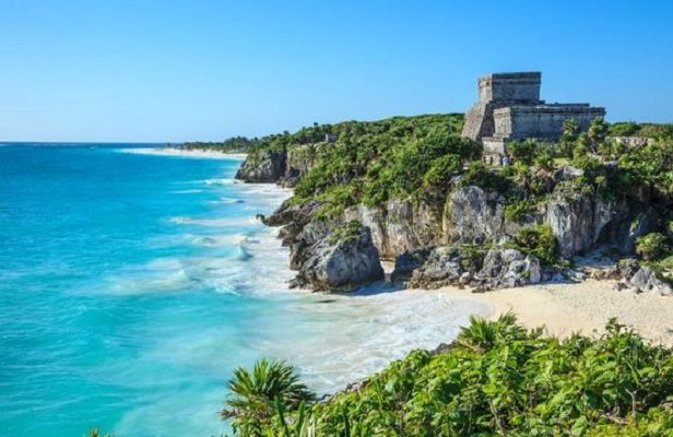 AMLO anuncia que se "bardeará" Tulum