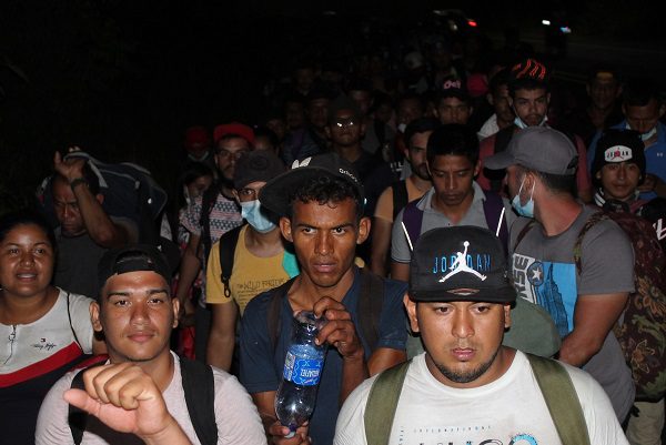 Nueva caravana migrante sale de Chiapas con rumbo a Estados Unidos