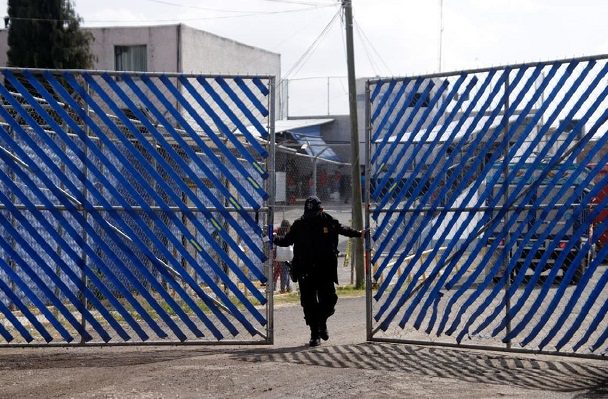 Cuerpo de bebé hallado en penal de Puebla fue trasladado a CDMX para ser sepultado