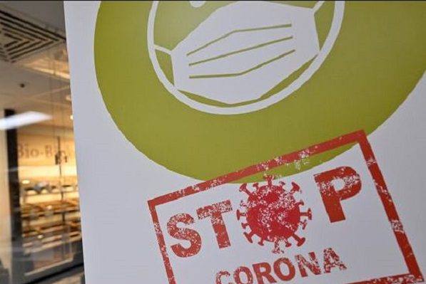 OMS ve "plausible" que termine la pandemia en Europa tras Ómicron