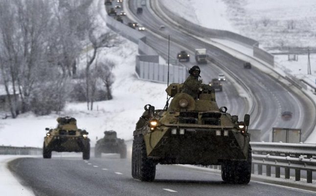 Reino Unido afirma que Rusia busca una administración a su favor en Ucrania