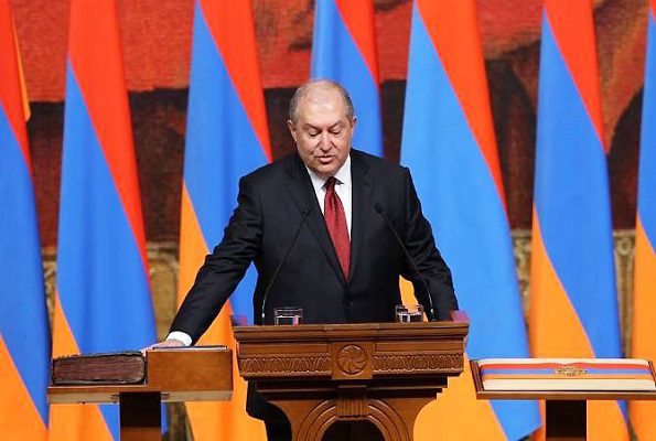 El presidente de Armenia dimite al cargo al considerar que no tiene impacto en el país