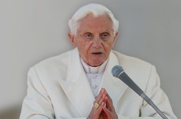 Benedicto admite que estuvo en reunión sobre sacerdote acusado de abusos