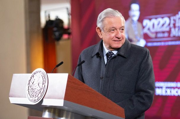 AMLO insiste en realizar denuncias y no linchamiento político contra Pedro Salmerón