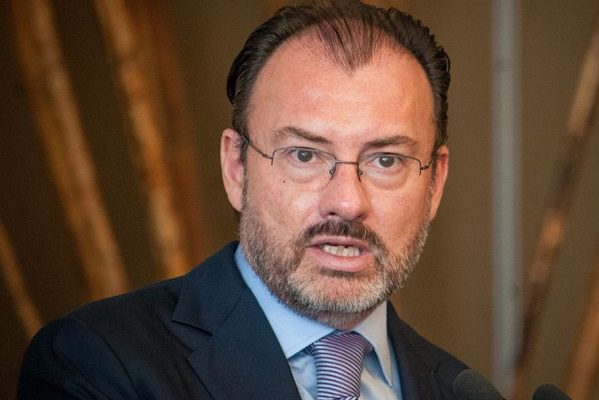 FGR habría deslindado a Luis Videgaray de sobornos con partidas federales