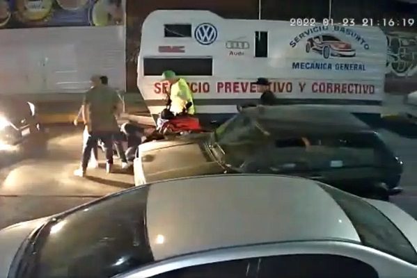 Golpean a repartidor de DIDI involucrado en accidente, en la GAM #VIDEO