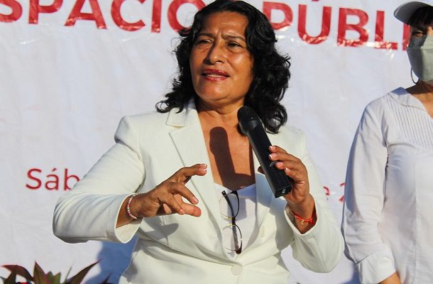 Alcaldesa de Acapulco culpa a “la calor” de la violencia en la entidad
