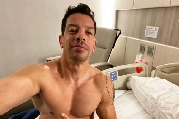 El canten Yahir se somete a cirugía para librarse de un tumor benigno