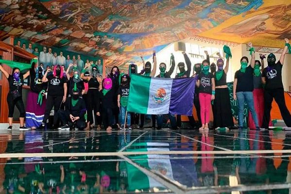 Mujer de Cancún obtiene amparo para acceder al aborto cuando lo requiera