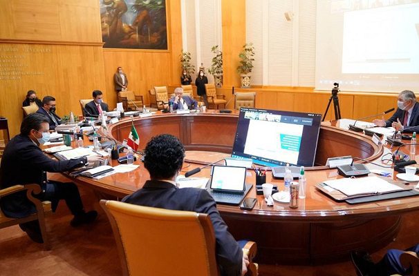 El IMSS presenta su estrategia institucional ante la variante Ómicron