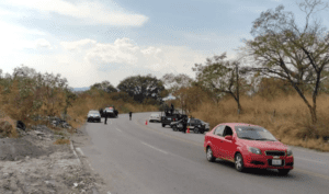 Sujetos armados secuestran a dos policías en Morelos