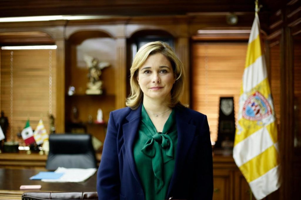 María Eugenia Campos Galván, gobernadora de Chihuahua, da positivo a Covid-19