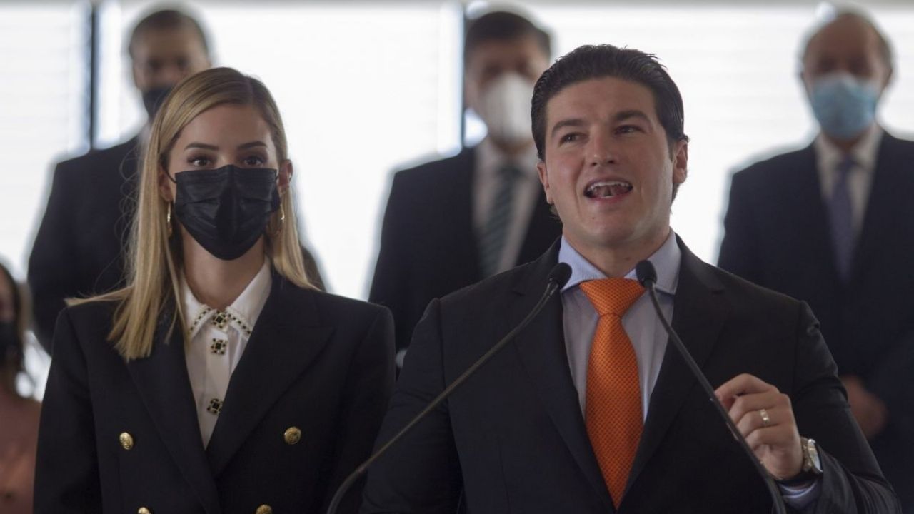 Morena pide sanción contra Samuel García y su esposa